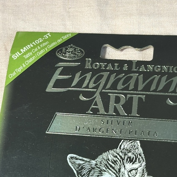 Royal & Langnickel 5"x7" Silver Foil Mini Engraving Tabby Cat & Kitten Art Kit - Picture 4 of 10